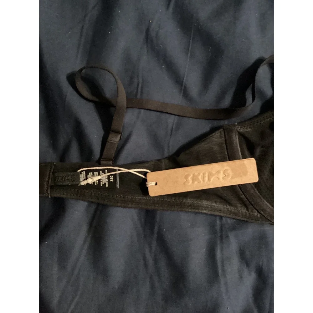SKIMS‎ Cotton Jersey T-Shirt Bra Soot Black Underwire Size 32C NEW - Picture 3 of 5
